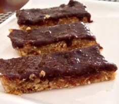 Chewy Chocolate and Peanut Butter Bars