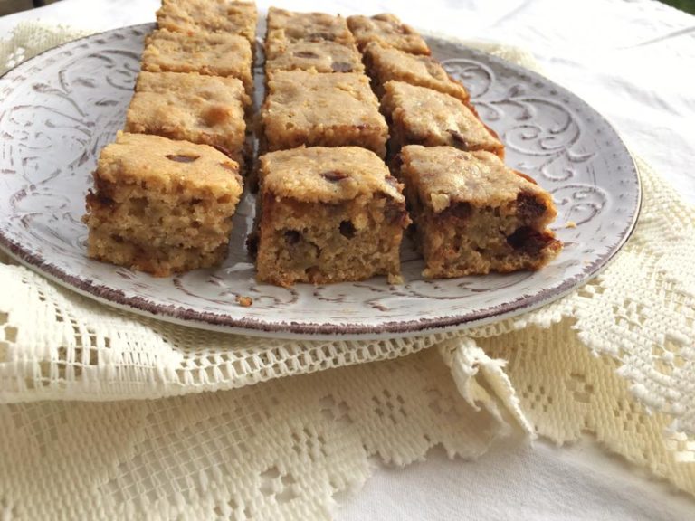 Banana And Chocolate Blondies - My Clean Treats